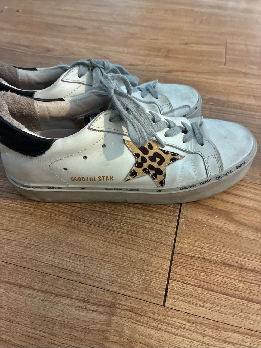 Golden Goose Deluxe Brand White Leopard Star Sneakers Women’s Size 8 Distressed - Picture 4 of 8